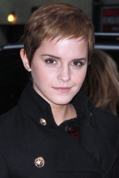 Emma Watson Has a New, '90s Cut That's the Perfect Volume Booster for  Anyone With Fine Hair