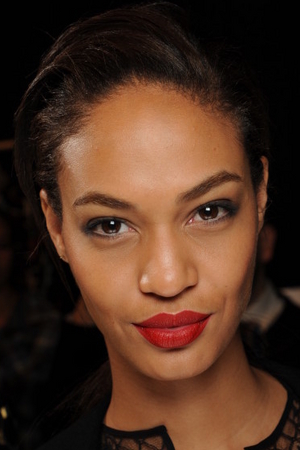 DianeVonFurstenburg_redlip (300x450)