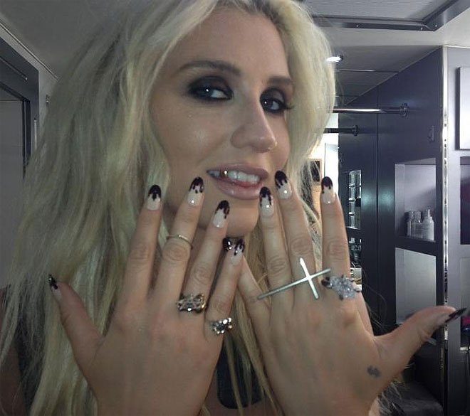 kesha-blood-nails Ke$ha's blood drip nails