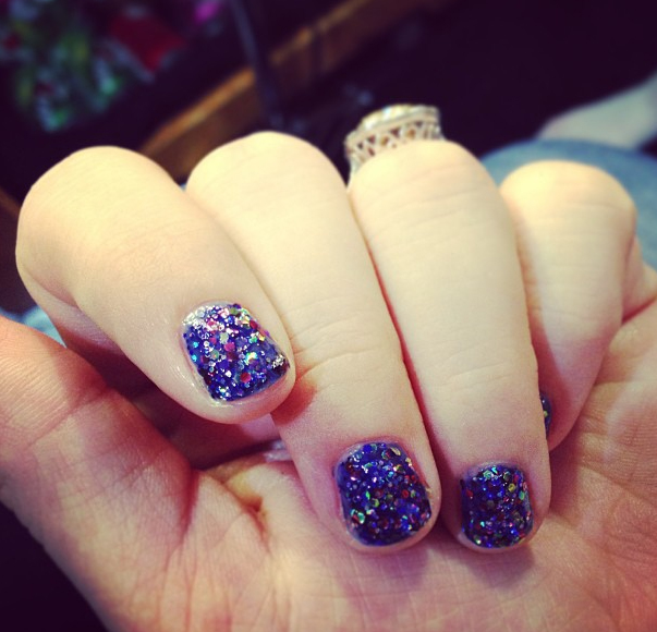 Kelly Clarkson Grammy Awards Nails Deborah Lippmann