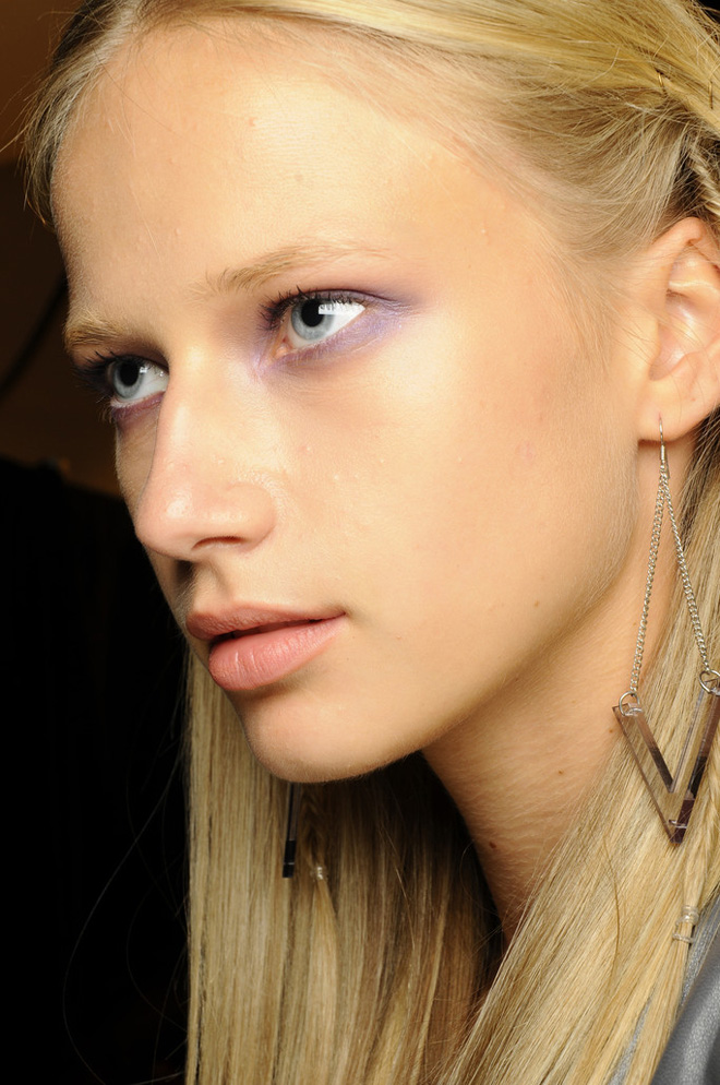 The smoky eye at Nicole Miller Spring/Summer 2013