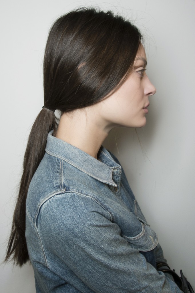 sleek ponytail holiday hairstyle