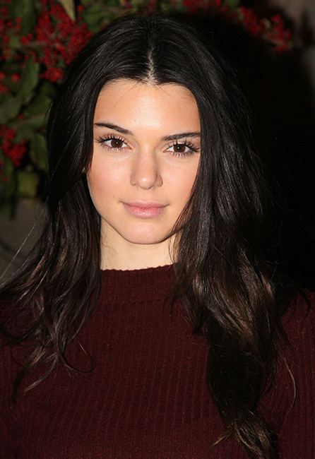 News: Kendall Jenner Goes Short; Ways to Decorate Your Makeup Desk ...