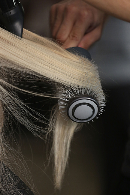 5 Weird Ways to Protect Your Blowout | StyleCaster