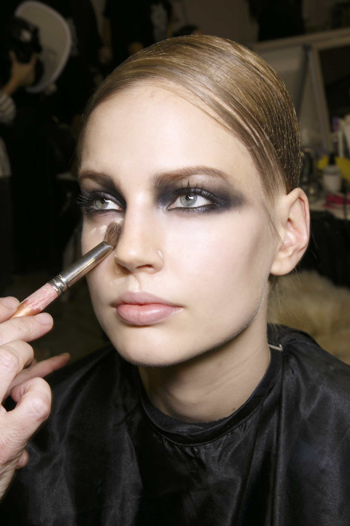 The Best Quick Fixes for 5 Common Makeup Mistakes