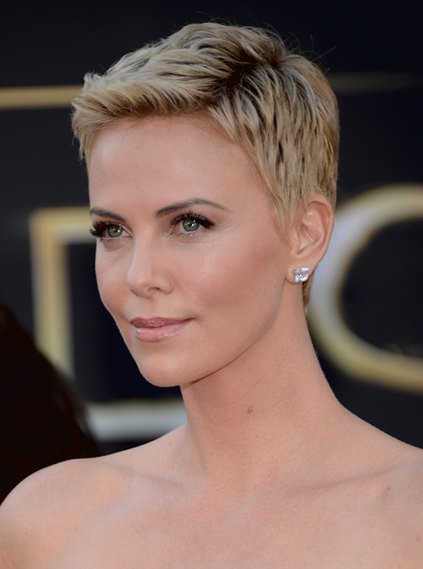 News: Charlize Theron Discusses Her Buzz Cut; Hairstyles 