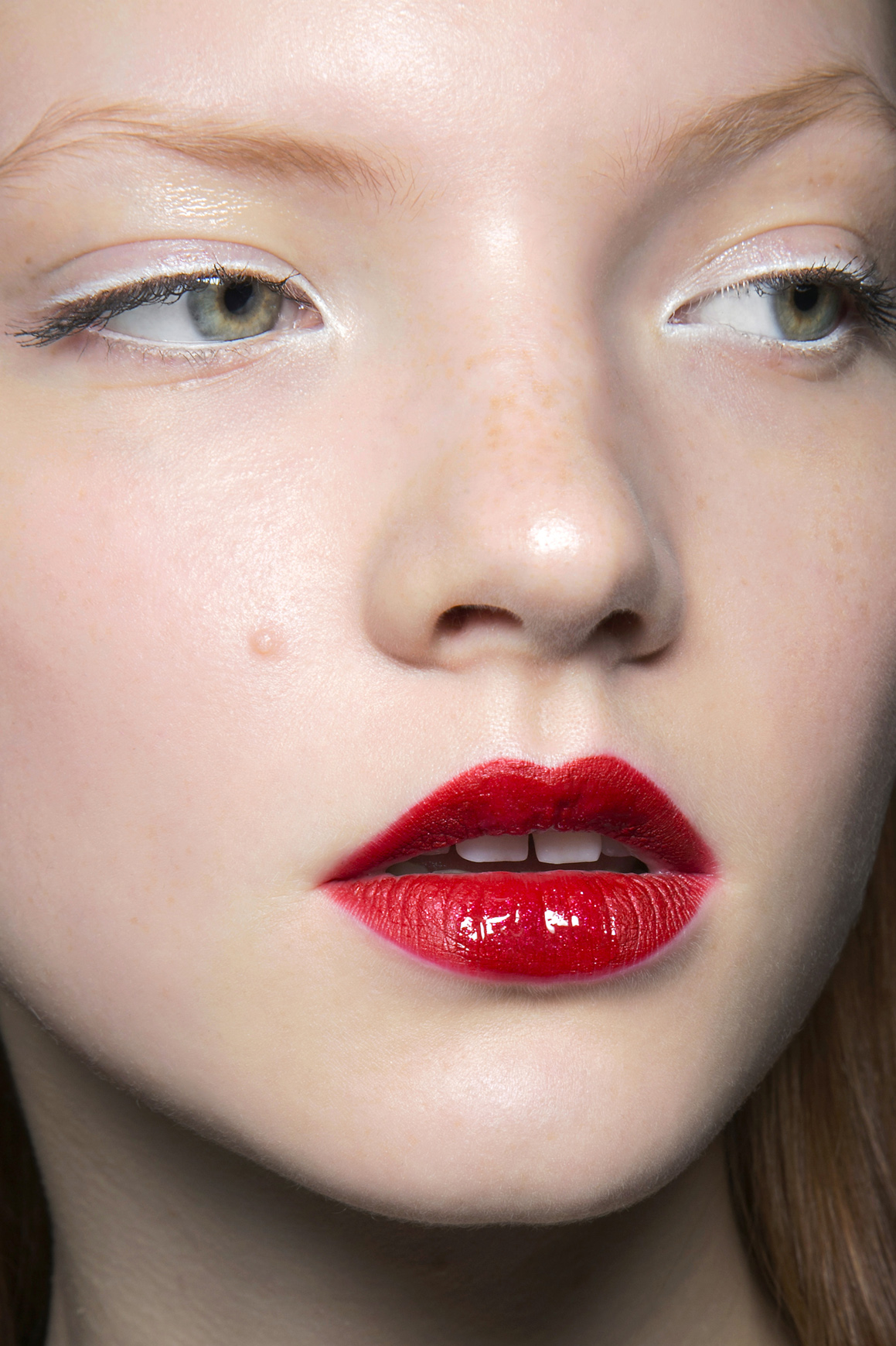 How to Pull Off Bright Lipstick