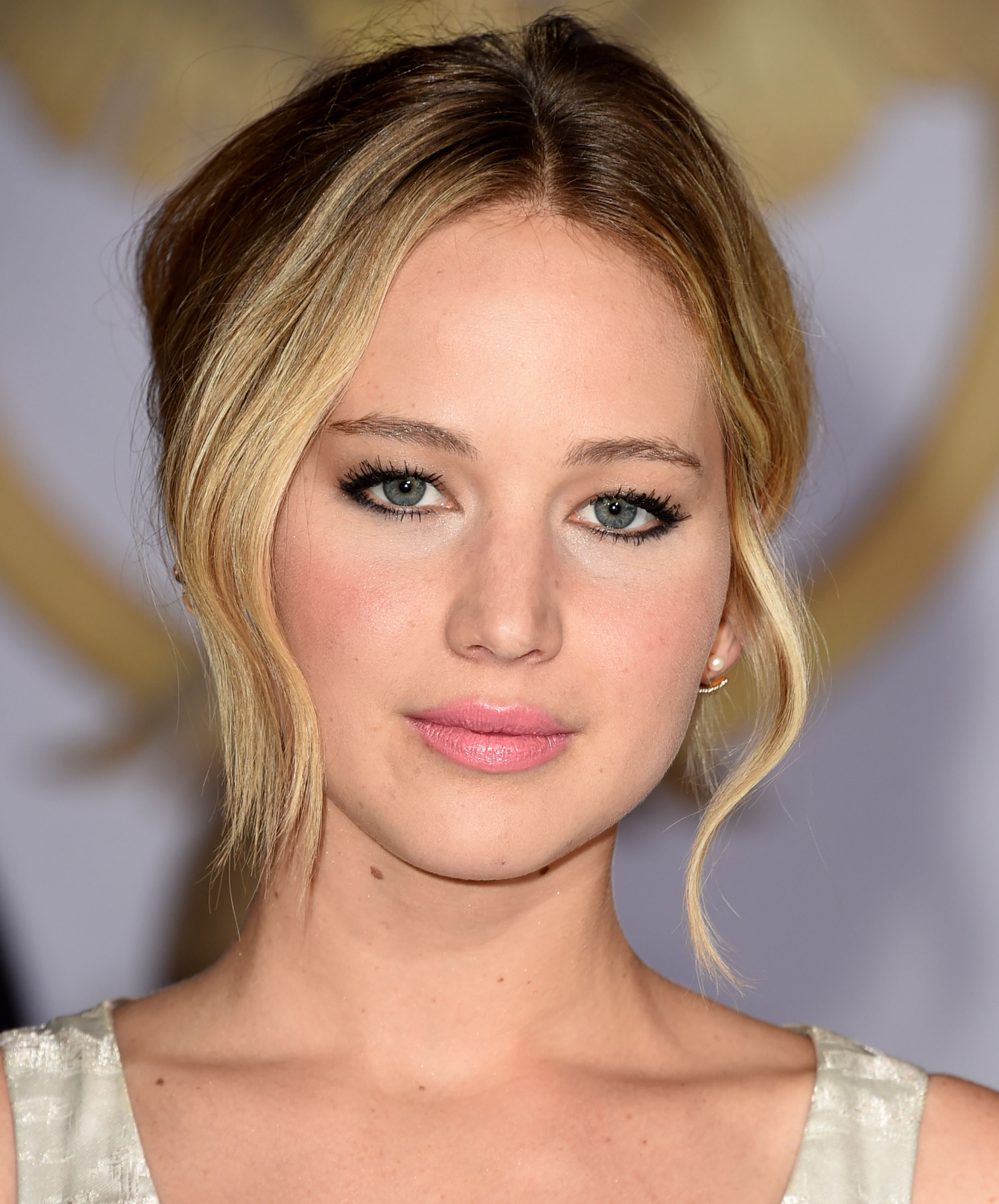 famous celebs with hooded eyes