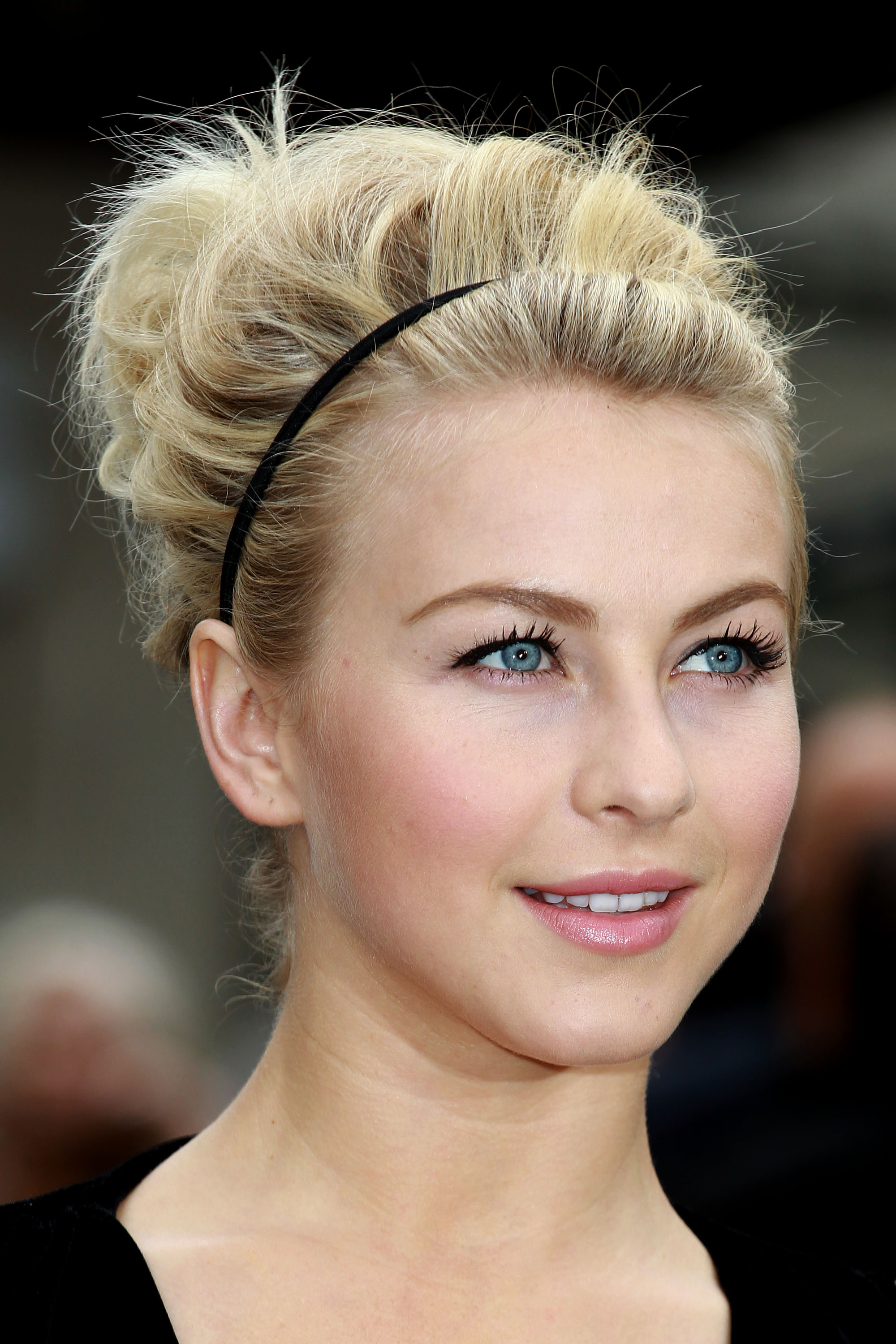 Easy Red Carpet Hairstyles You Can Do in 5 Minutes | StyleCaster