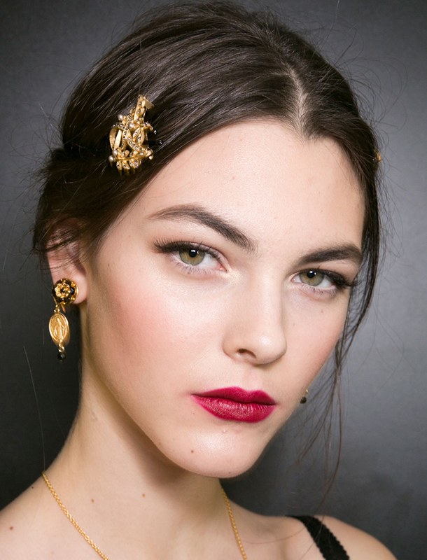 How to Wear Fall’s Hottest Hair Accessories | StyleCaster