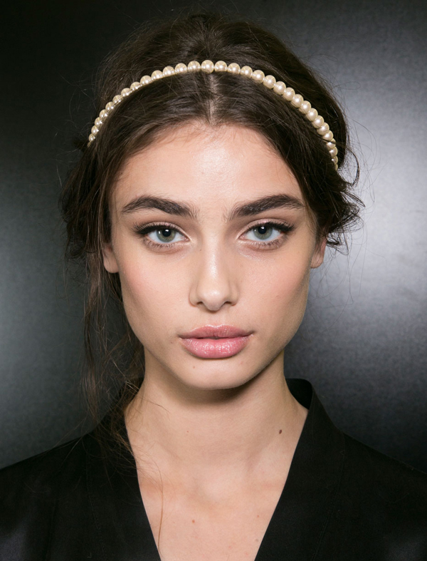 How to Style Hair Accessories  2019 Hair Trends  Oliver Bonas