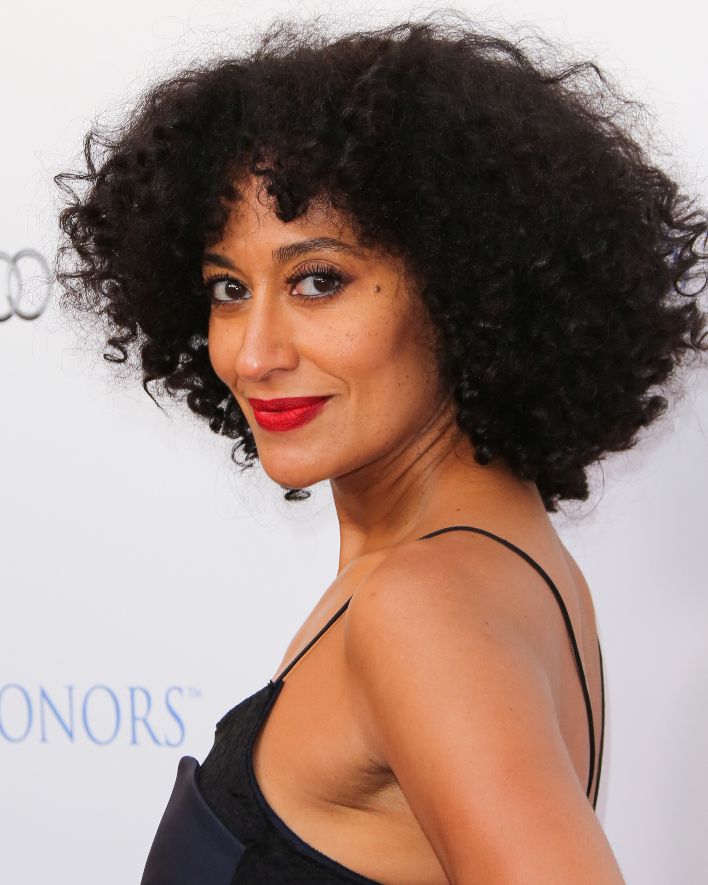 tracee ellis ross curly hair