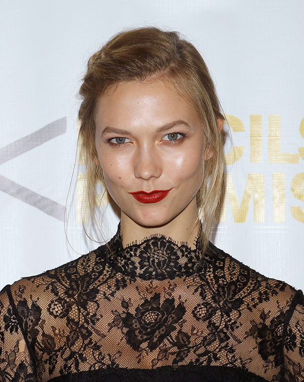 The Best Celebrity Beauty Looks of the Week: Bold Lipstick | StyleCaster