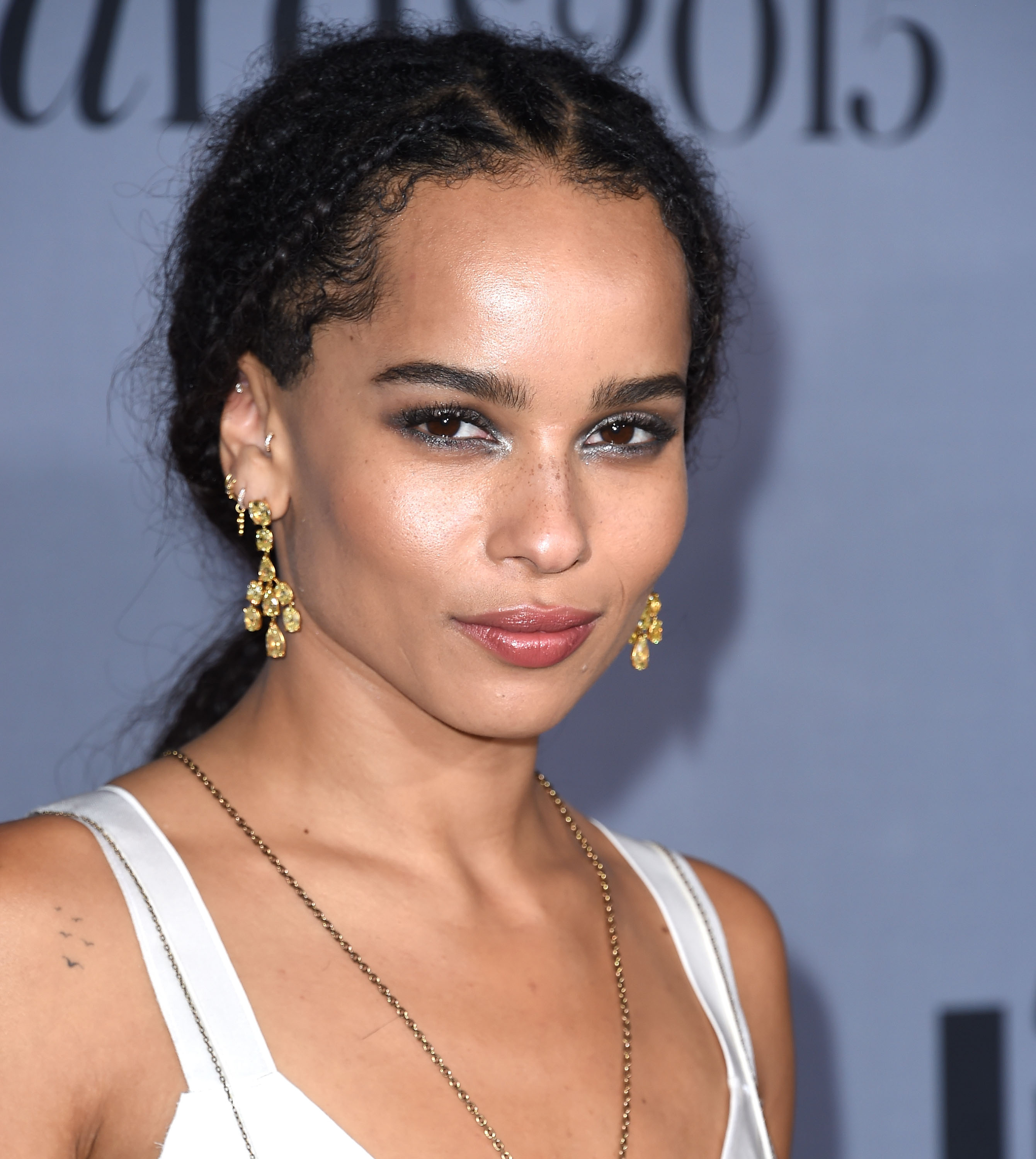 zoe kravitz blue eyeliner