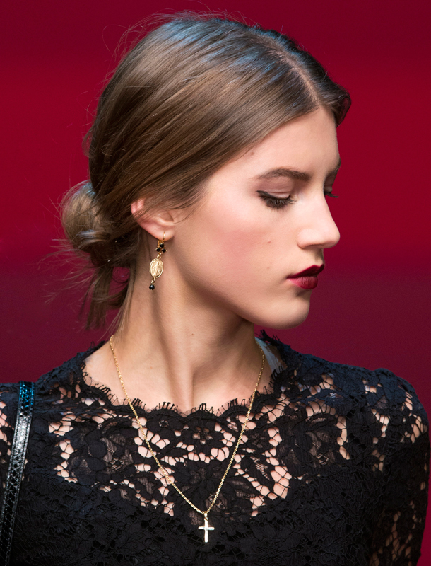 holiday updo tips story holiday updo tips story