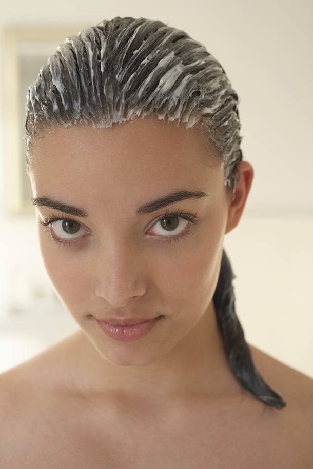 The Best Home Remedies for Dry Hair | StyleCaster